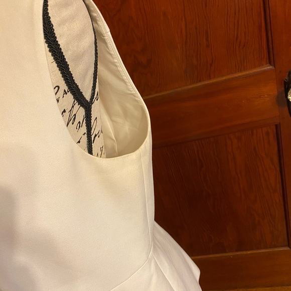 Asymmetrical Sleeveless Zip Top - Picture 8 of 12